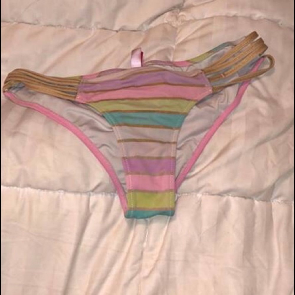 Victoria secret cheeky bottoms